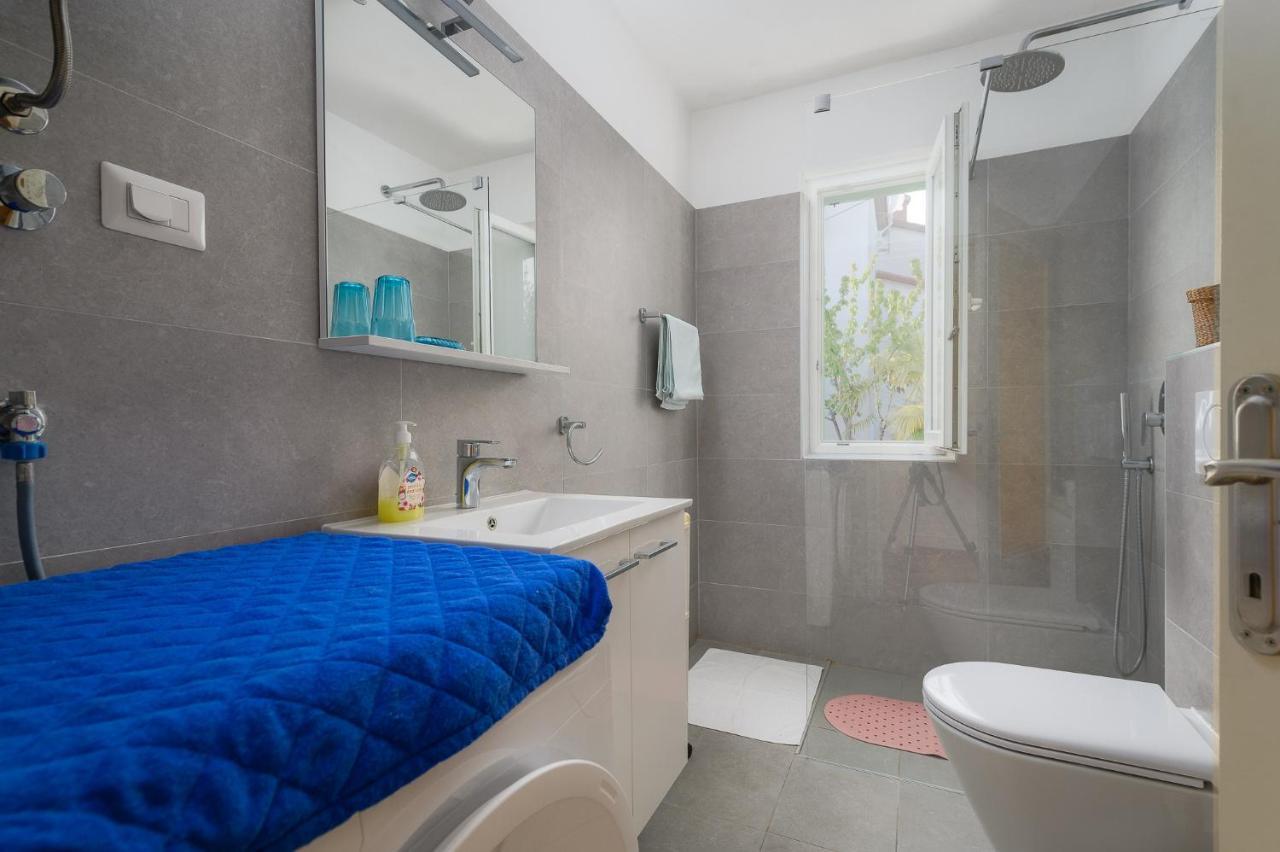 Apartman Inteuro โปเรช ภายนอก รูปภาพ